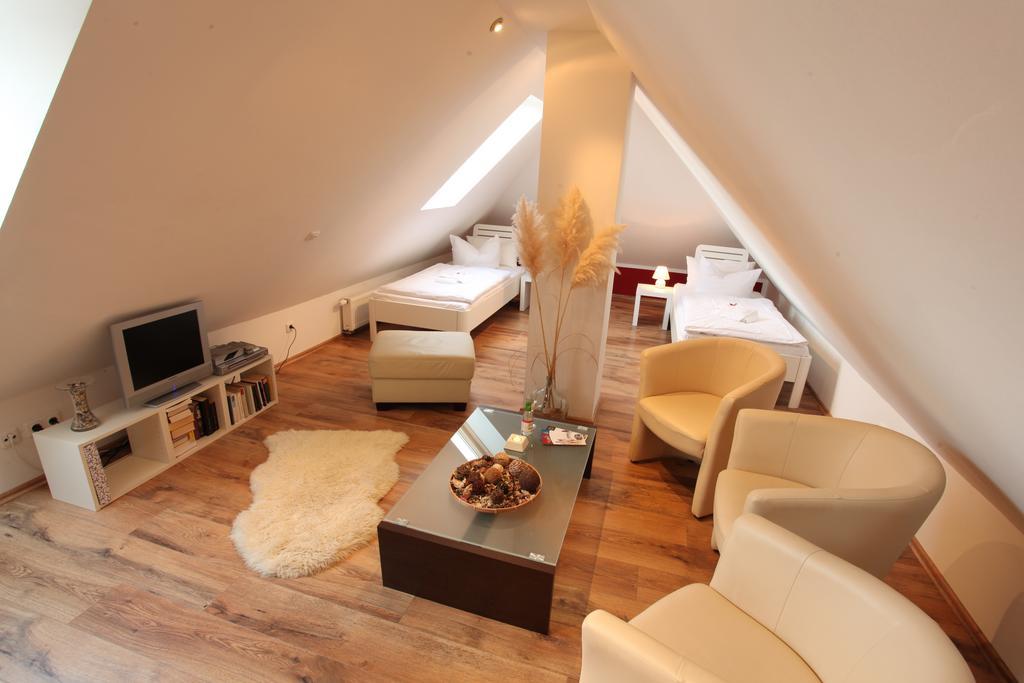 Haus Amo Solem Aparthotel Дирхаген Стая снимка