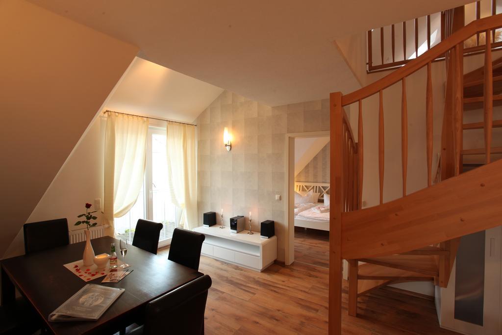 Haus Amo Solem Aparthotel Дирхаген Стая снимка