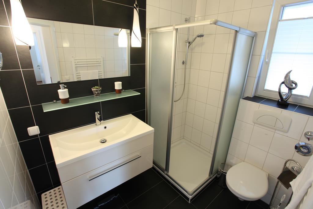 Haus Amo Solem Aparthotel Дирхаген Стая снимка