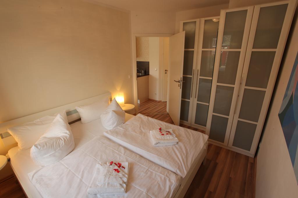 Haus Amo Solem Aparthotel Дирхаген Стая снимка